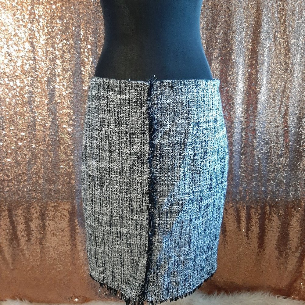 New York and Company iconic black tweed structured skirt Size: 10